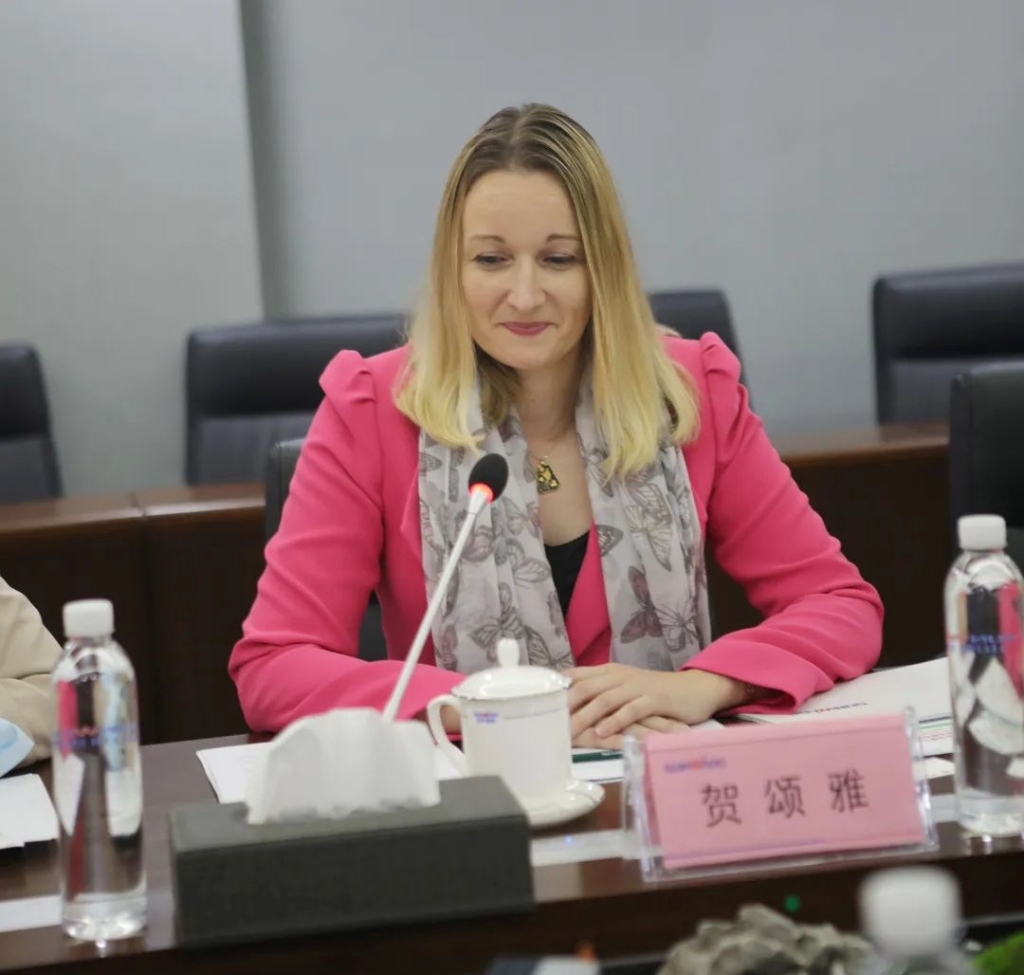 英国驻昭通总领事贺颂雅调查2138cn太阳集团城智能