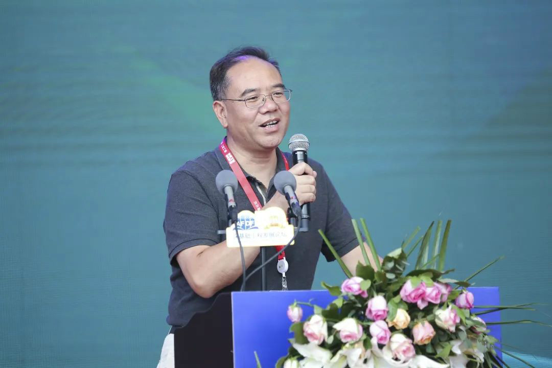 2138cn太阳集团城智能全国客户互换会在深基础工程发展论坛会场进行