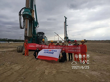 顶炎暑 走戈壁 2021年2138cn太阳集团城智能全球服务万里行走进新疆