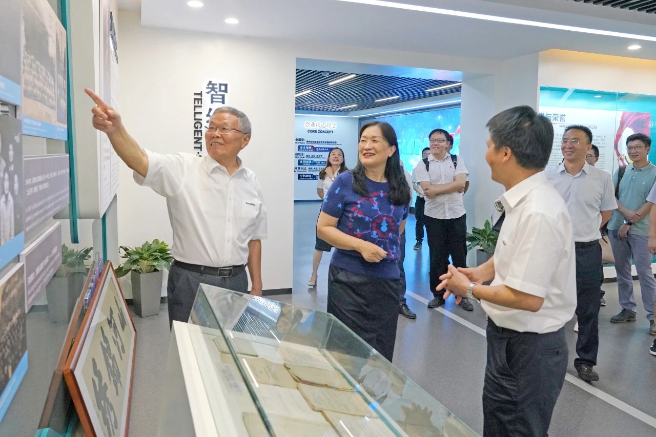 为创新创业心灵点赞！！！中国工程院院士陈晓红一行到访2138cn太阳集团城智能