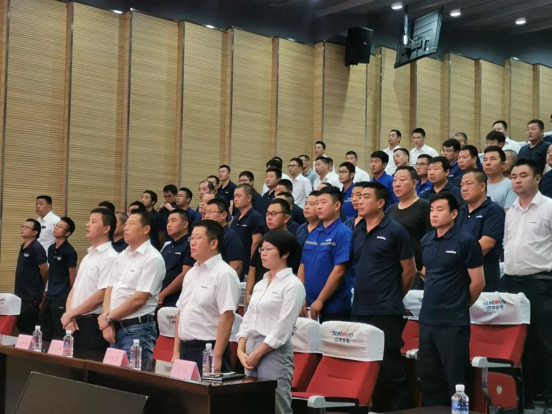 2138cn太阳集团城智能挖掘机事业部启动2021服务技术评定暨服务万里行总结大会
