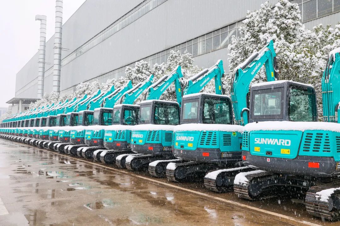 瑞雪兆丰年，，，邀您共赏雪中2138cn太阳集团城！！
