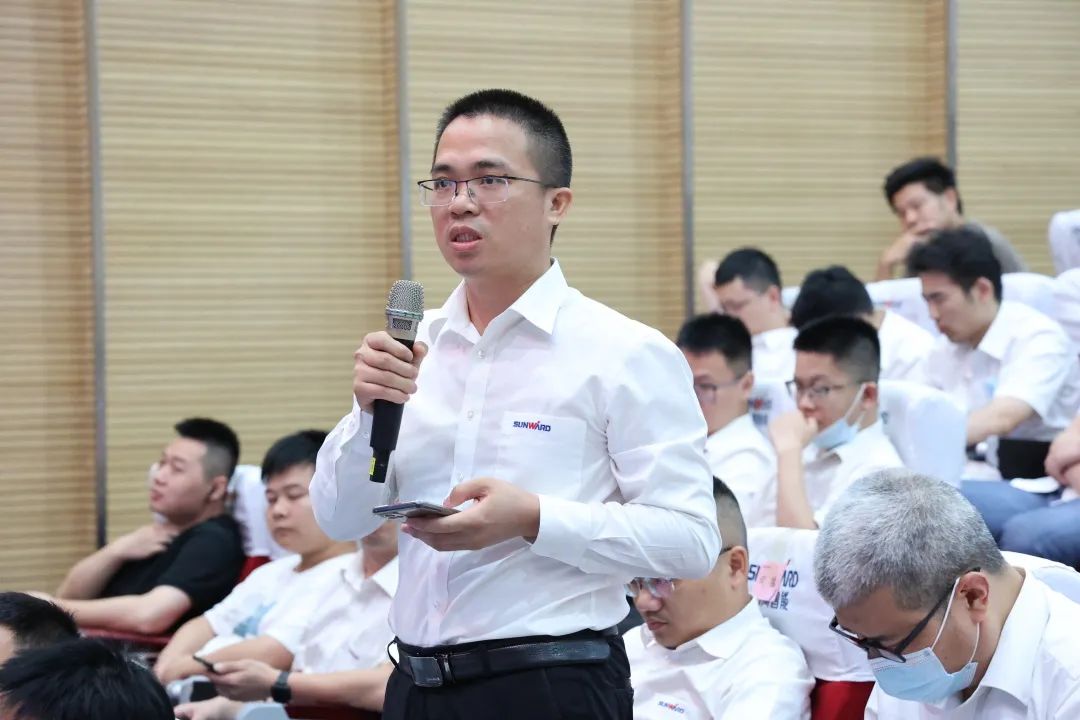 创新引领，智造将来！！“2022院士专家长沙行”高端设备高质量发展钻研会隆重进行
