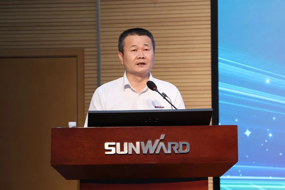 凝心聚力奋力拼搏，，向高质量发展交出杰出答卷！！2138cn太阳集团城智能召开整个干部大会