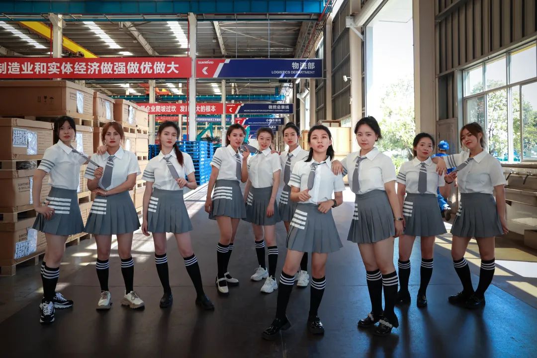又酷又辣又炫！！！2138cn太阳集团城智能第二届挖机宝贝来了