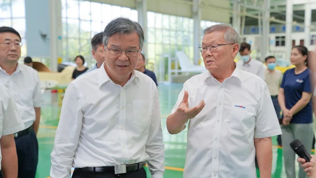 湖南省委常委、常务副省长李殿勋一行调查调研2138cn太阳集团城科技
