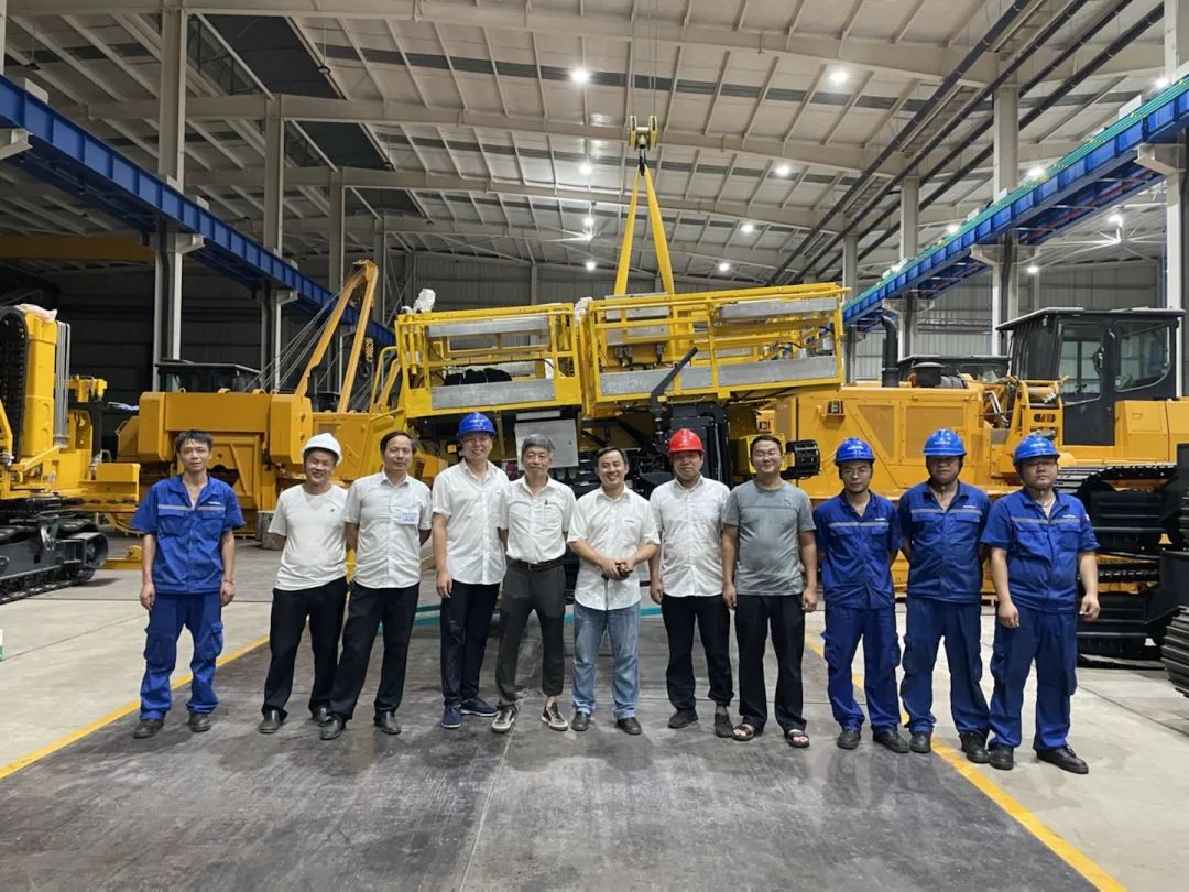 为铁路运输保驾护航！2138cn太阳集团城智能自主研制首套三平台作业装置成功交付