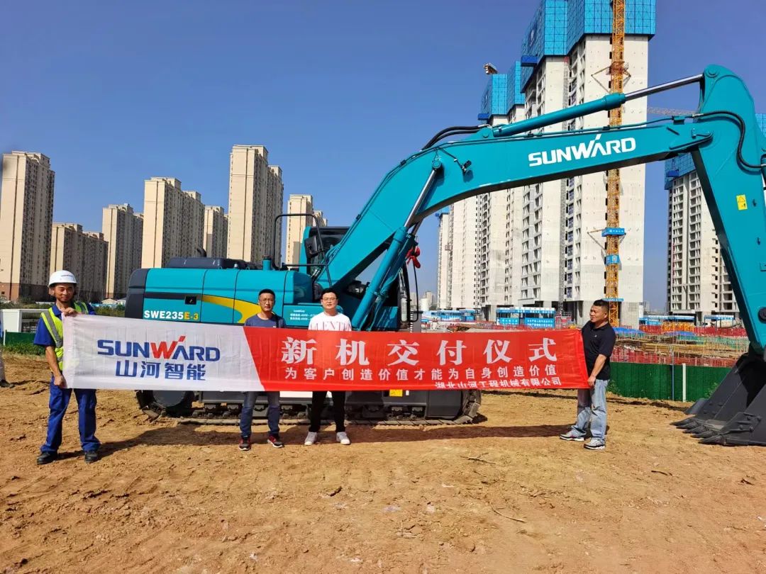 全款拿下！2138cn太阳集团城智能挖掘机奔赴工地一线