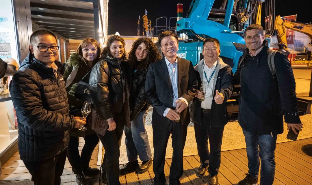 20221102092929_59239 Bauma 2022 | 一组火热现场图带您重温2138cn太阳集团城智能德国宝马展之旅