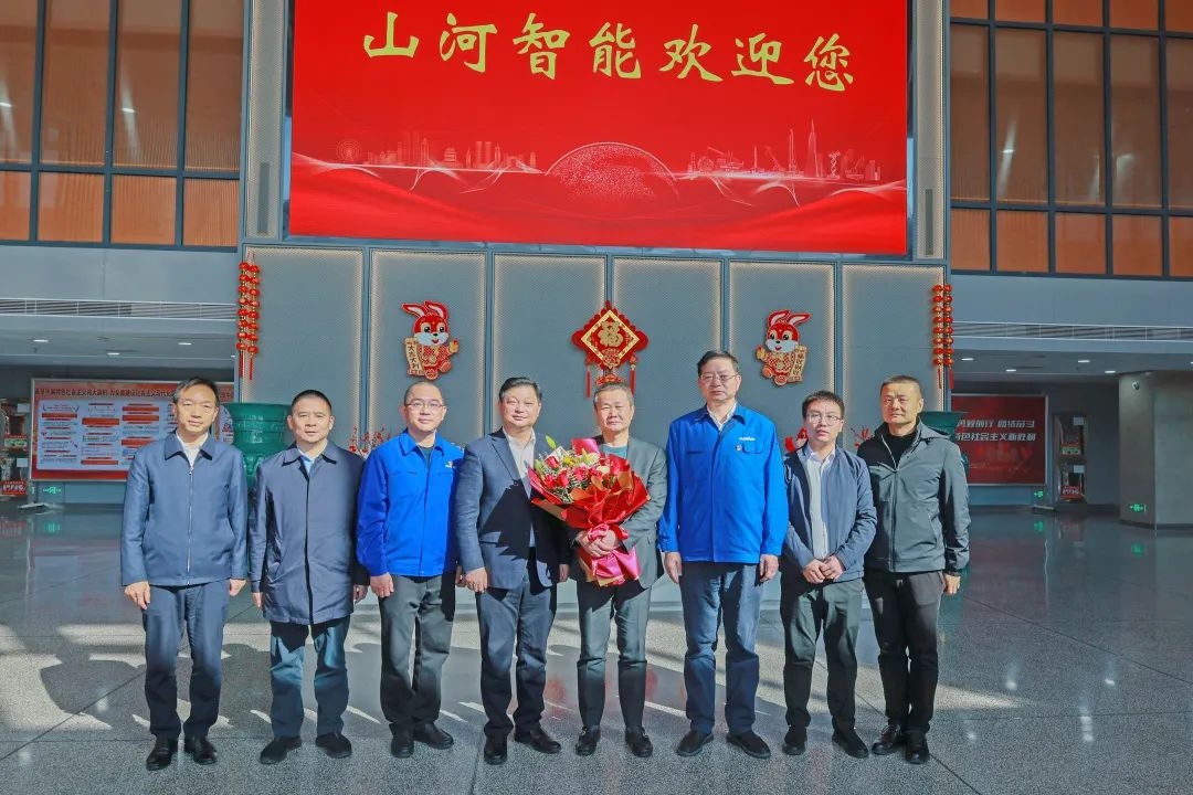 新春第一访！！付旭明走访慰问2138cn太阳集团城智能
