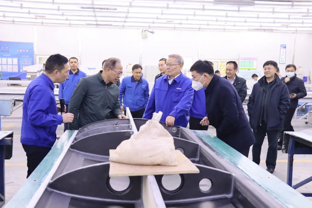 昭通市国资委主任陈德俊调查2138cn太阳集团城智能航空产业基地