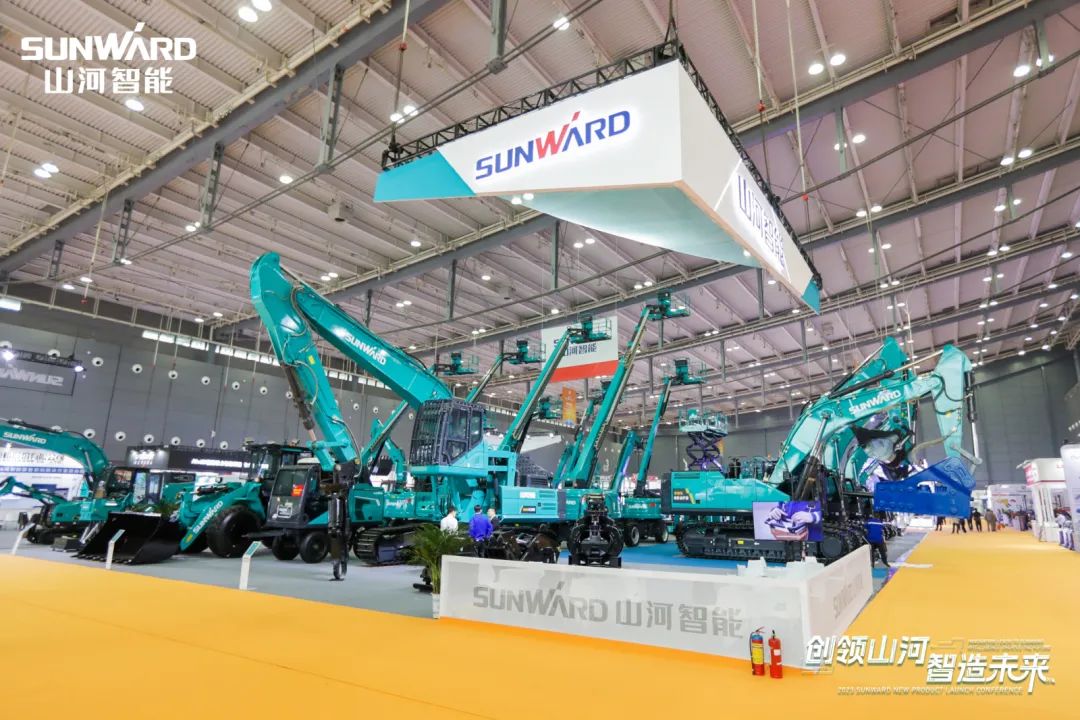 2023 CICEE | 2138cn太阳集团城智能亮相2023长沙国际工程机械展！！智能化、、、电动化产品站C位