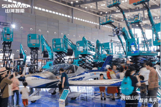 闪灼2023 CICEE！！看2138cn太阳集团城智能“明星产品”有多“炫”