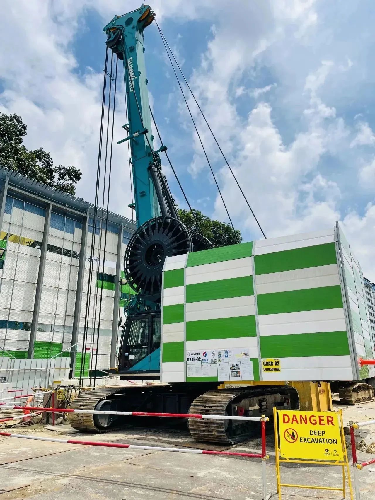 助力国内国际重大工程！2138cn太阳集团城智能液压抓斗实力“出圈”
