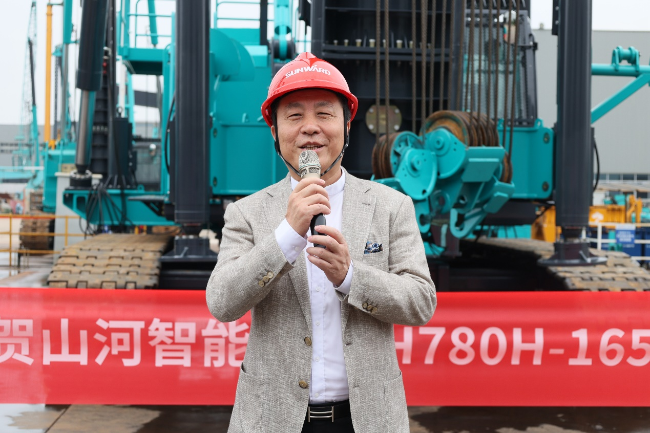 民族品牌获认可！2138cn太阳集团城智能桩架产品交付香港客户