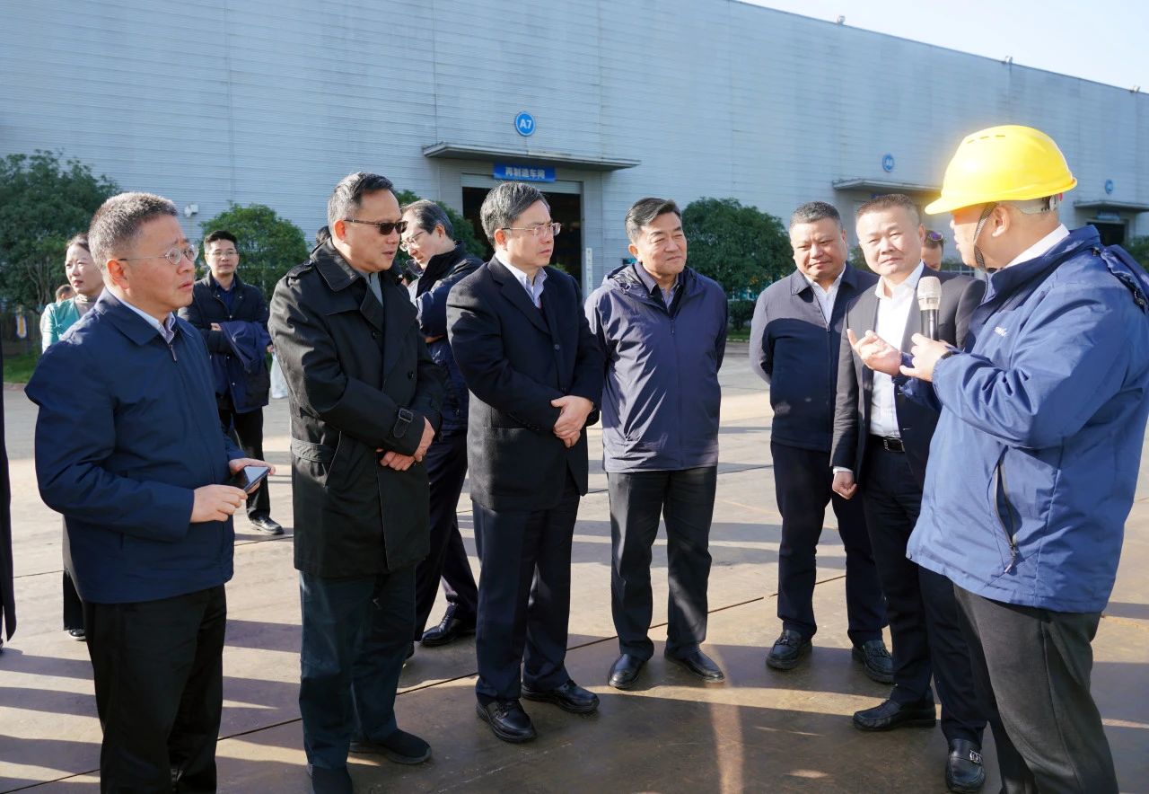 聚焦设备再制作！上海市政协副主席、、党组副书记肖贵玉带队调研2138cn太阳集团城智能