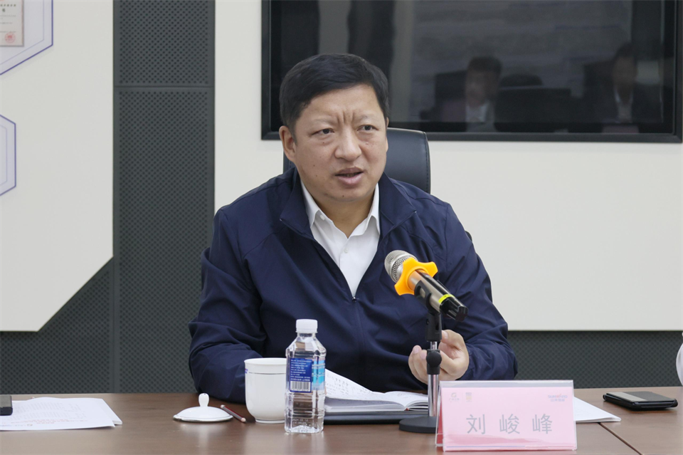 同船出海，，，共赢将来！中铁九局副总经理刘峻峰一行到访2138cn太阳集团城智能