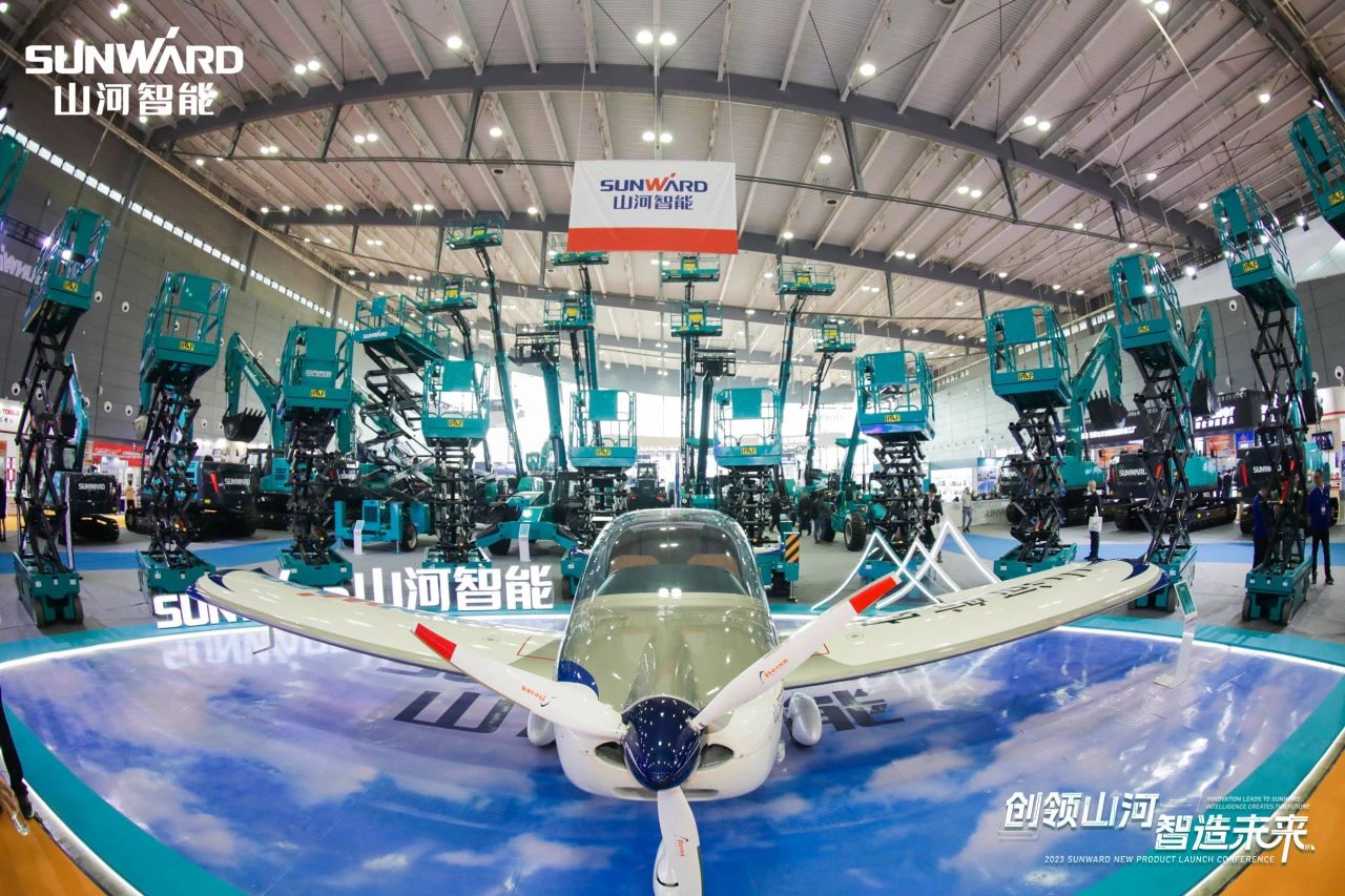 2025 CICEE | 2138cn太阳集团城智能历届长沙展高光回首！再启新篇，，邀您共赴创新之约！