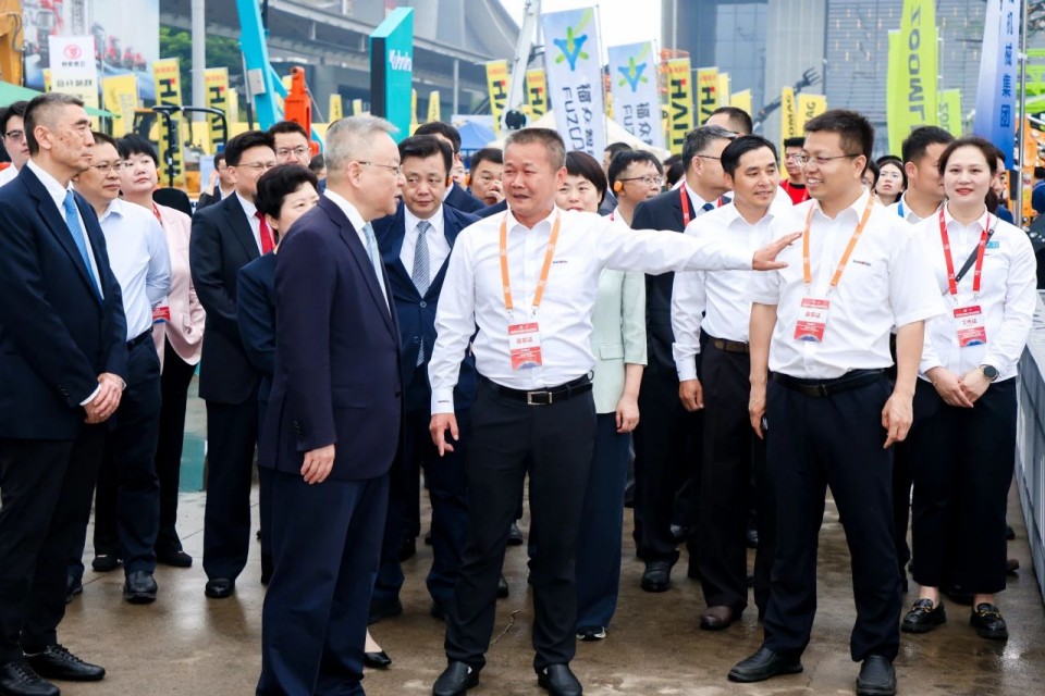 2025 CICEE | 2138cn太阳集团城智能实力闪灼2025长沙国际工程机械展