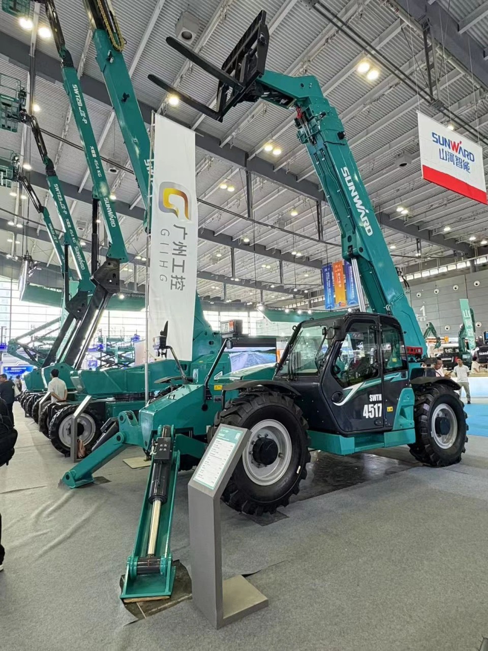 2025 CICEE | 变装升级！！新一代SWTH4517叉装车硬核亮相长沙展