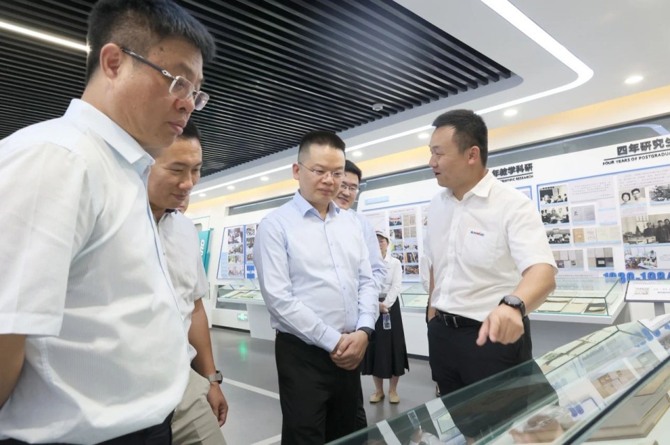 共商合作，，，建华控股有限公司董事长汪贵华到访2138cn太阳集团城智能