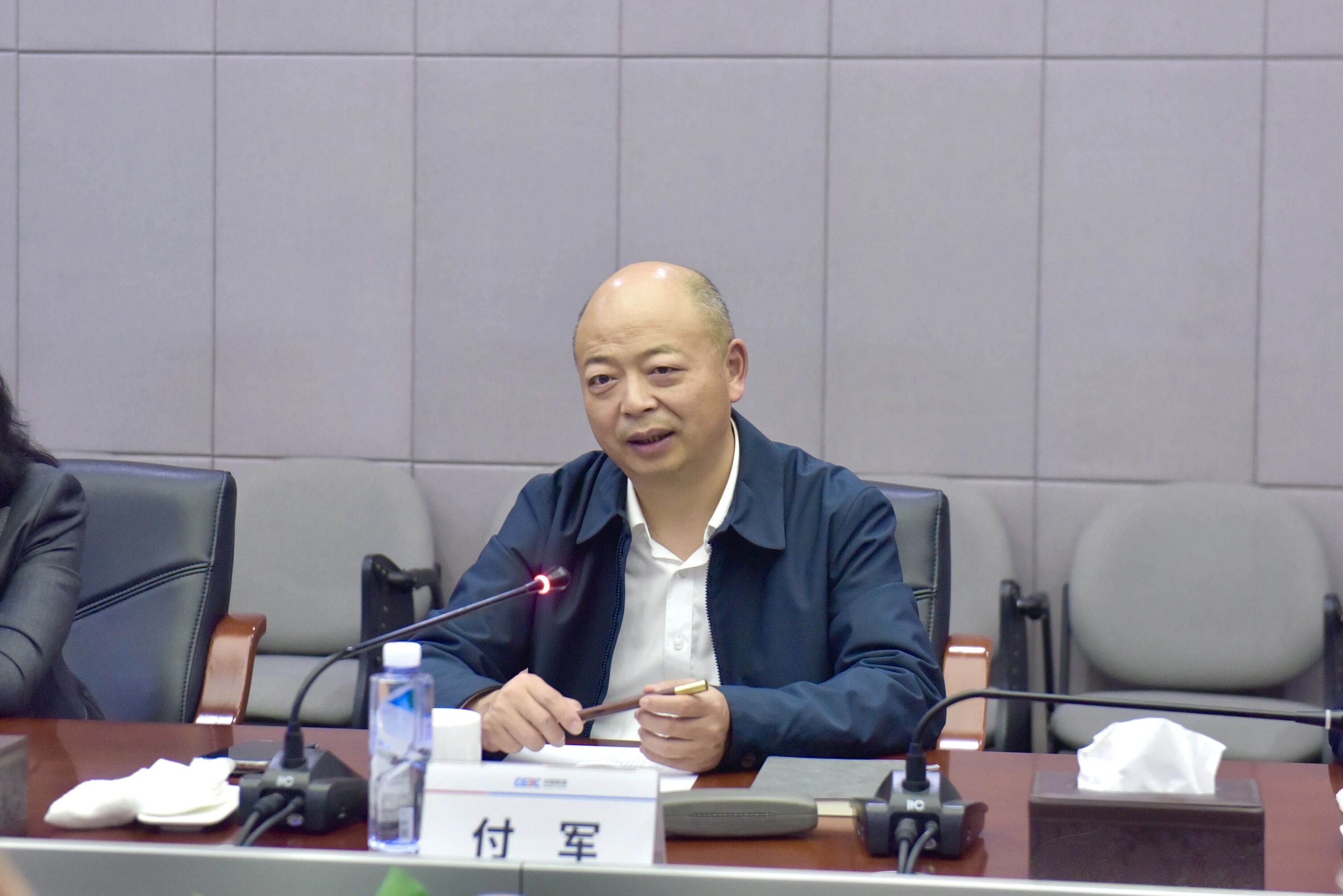 2138cn太阳集团城智能与易普力发展座谈互换，，谱写互利共赢新篇章