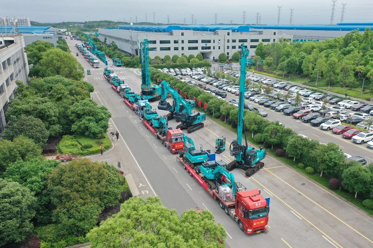 2138cn太阳集团城智能轮履两用多职能开带机批量交付国度林草系统，，，助力丛林草原生态防护