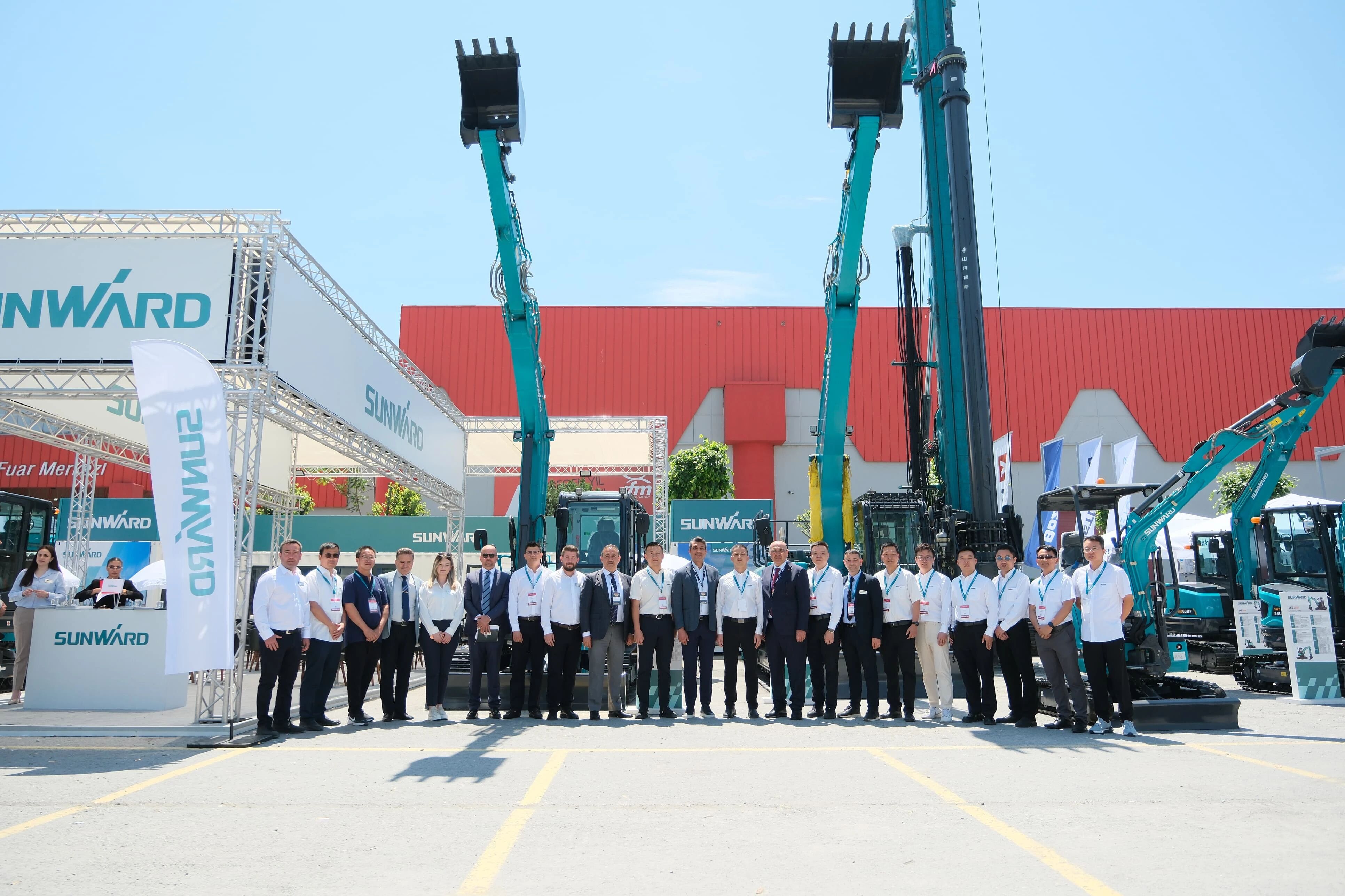 深耕欧亚市场，，展示硬核实力！！！2138cn太阳集团城智能亮相土耳其KOMATEK工程机械展